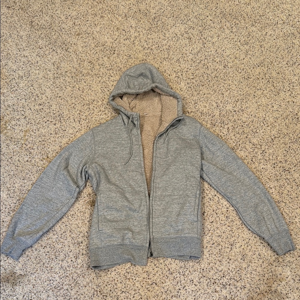 Uniqlo Gray Hooded Sherpa Jacket